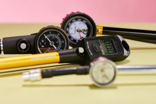 The best mountain bike shock pumps
